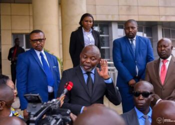 NATION : KAMERHE ARRIVE,LE DOLLARS RECULE FACE AU FC