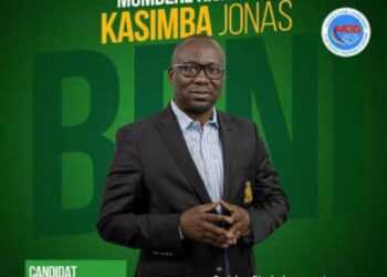 Il se présente encore dans Funa, “N•220 ”