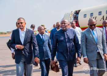 RARETÉ DES PRODUITS PÉTROLIERS : LE VICE-PREMIER MINISTRE VITAL KAMERHE EST À LUBUMBASHI !