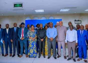 ÉCONOMIE : LA MISSION GOUVERNEMENTALE CONDUITE PAR LE VICE-PREMIER MINISTRE VITAL KAMERHE OBTIENT DES PÉTROLIERS LA REPRISE DE LA DISTRIBUTION DU CARBURANT À LA POMPE A LUBUMBASHI