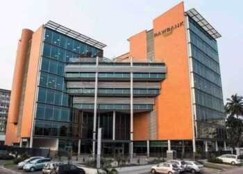 Dossier 2 millions USD d’une cliente disparus à la Rawbank : les avocats d’Élisée Muhimuzi dénoncent des pressions de la banque sur la justice !