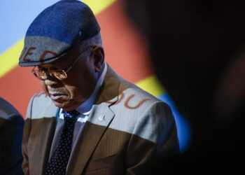 Pour Honnorer Étienne Tshisekedi, la seule manière de se souvenir de ce Grand homme Étienne Tshisekedi, c&rsquo;est de ne pas vous identifier à lui car vous n&rsquo;êtes pas dignes de sa grandeur.