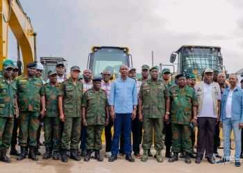 Kinshasa: John Banza Lunda installe une brigade du Génie Militaire pour le curage permanent de la rivière Makelele