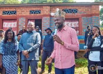Haut-Uélé : le Gouverneur Jean Bakomito mobilise la population de Rungu pour la sécurité et l&rsquo;agriculture