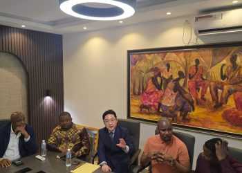 Tripartite entre le Ministère des Ressources Hydraulique et de l’Électricité, le Cabinet de la Ministre Déléguée près le Ministre de l&rsquo;Urbanisme et Habitat en charge de la Politique de la Ville et le consortium Korea Congo Development Global pour accélérer les projets solaires et urbains en République Démocratique du Congo.