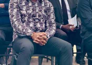 Papy Labila Nkalim nouveau mécène aux ITPAprès le début des travaux du Stade moderne qui est actuellement en cours de construction à Idiofa, le Directeur de cabinet ministériel, Papy Labila Nkalim devient incontournable au sein de ce ministère, non seulement pour cde Ministère, car il entreprend auprès de ce Ministère plusieurs projets dignes d’être perçus comme une véritable locomotive des ITP.