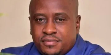 Kinshasa : Benjamin Sekimonyo mobilise la jeunesse de l’UNC pour un grand meeting prévu ce samedi 11 avril au terrain ASSOSA