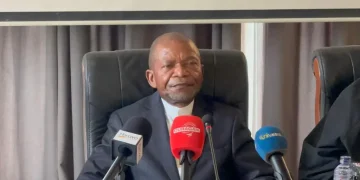 RDC : « la Constitution du 18 février 2006 reflète avant tout un compromis de participation politique entre les belligérants » [Archevêque Ejiba Yamapia]