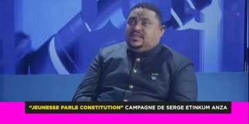 ‎RDC: A travers sa campagne citoyenne :  » jeune parle Constitution  », Serge Etinkum plaide pour l&rsquo;inscription du droit à la dignité et à la prospérité de la jeunesse dans la Constituction.